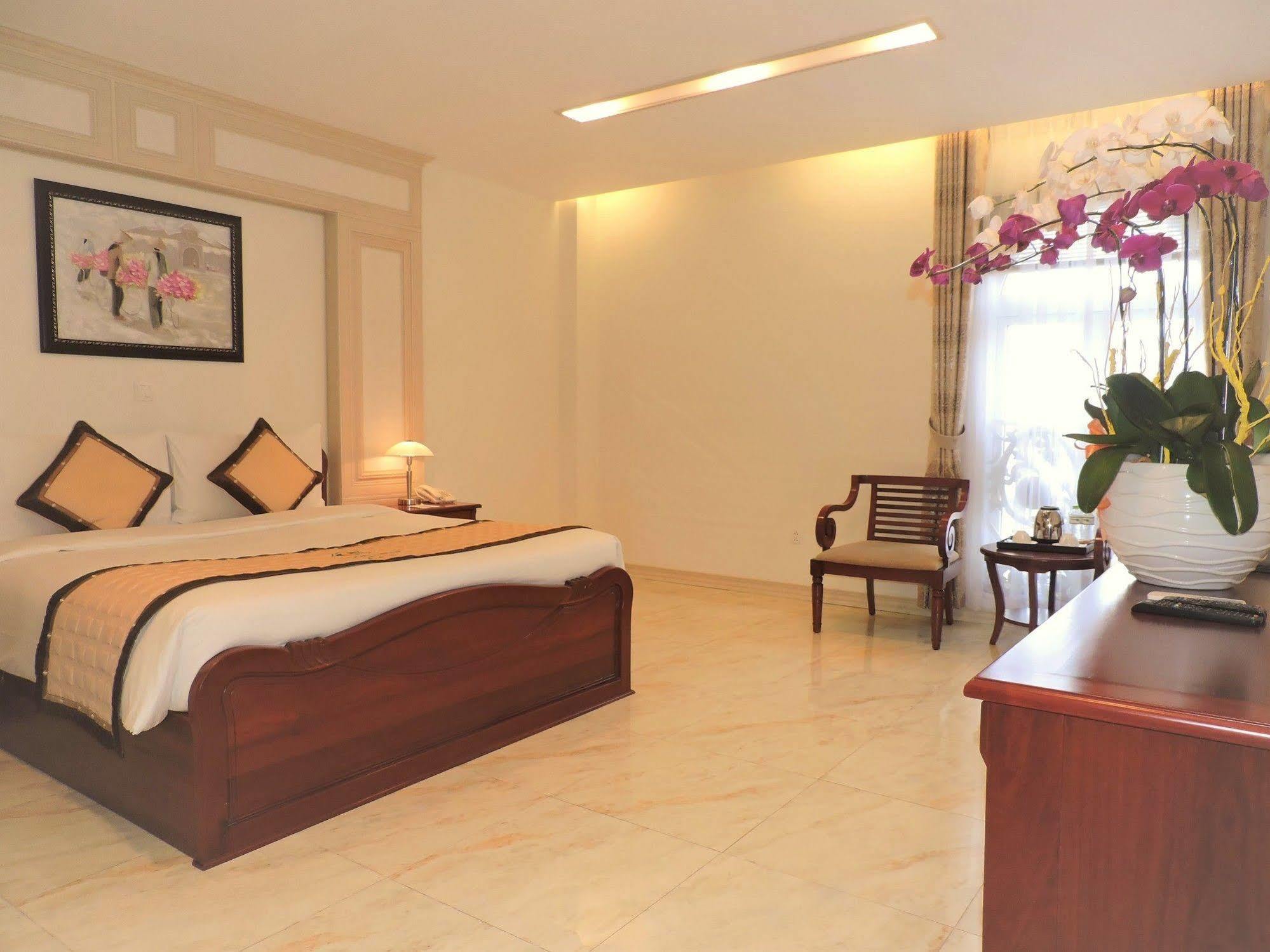 Minh Tam Phu Nhuan Hotel & Spa Ho Chi Minh City Exterior photo